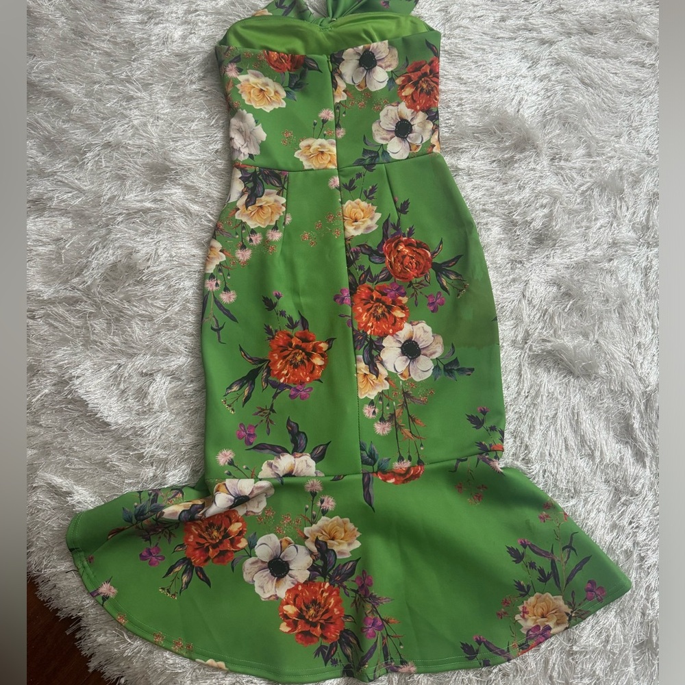 ASOS FLORAL DRESS - Picture 2 of 2